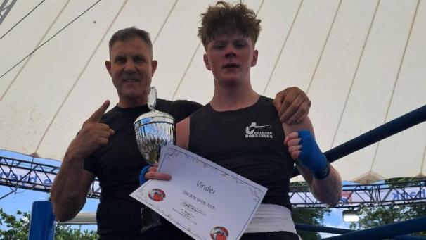 Frey Salling Lind Pedersen - Boxe