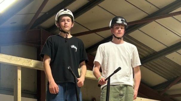 Albin Englund och Niklas Hartley - 