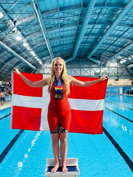 Julie Br&oslash;ggler - Natación