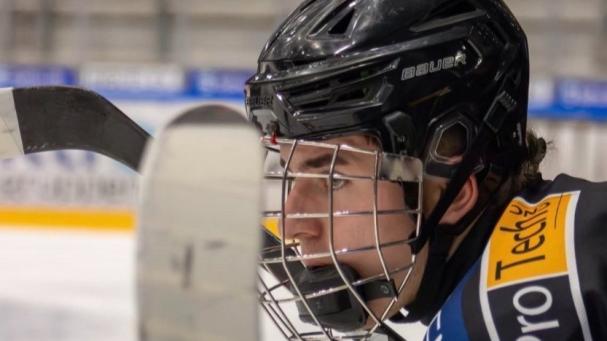 Hj&aelig;lp Mads &oslash;stergaard - 