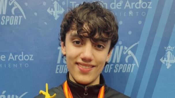 Apoya a &Aacute;ngel Rivas, Campe&oacute;n de Espa&ntilde;a - Fencing